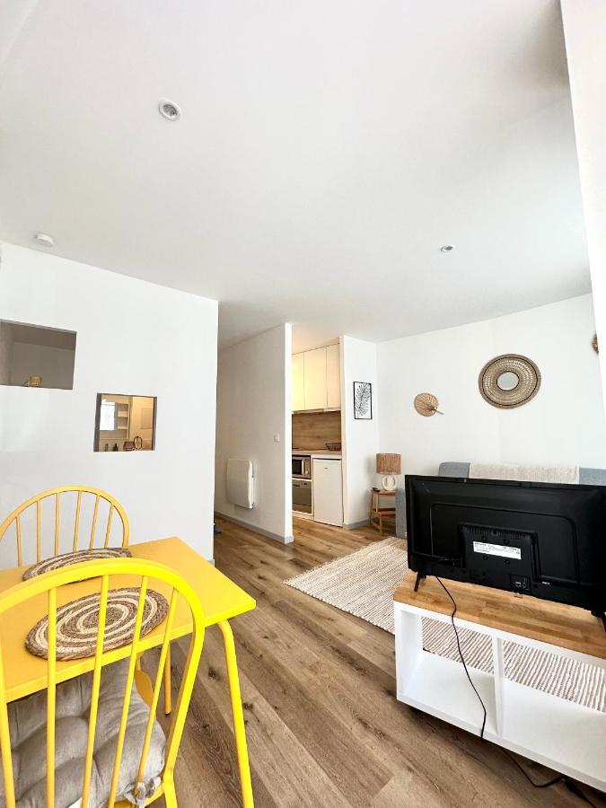 Bel Appartement En Plein Centre Ville Limoges Esterno foto